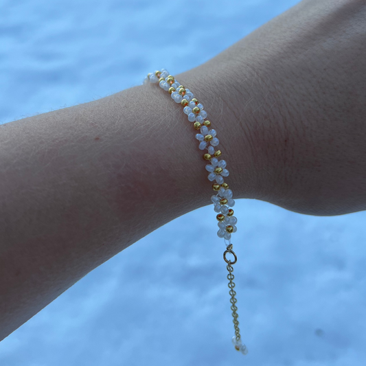 Daisy Hvitt + Gull Armbånd