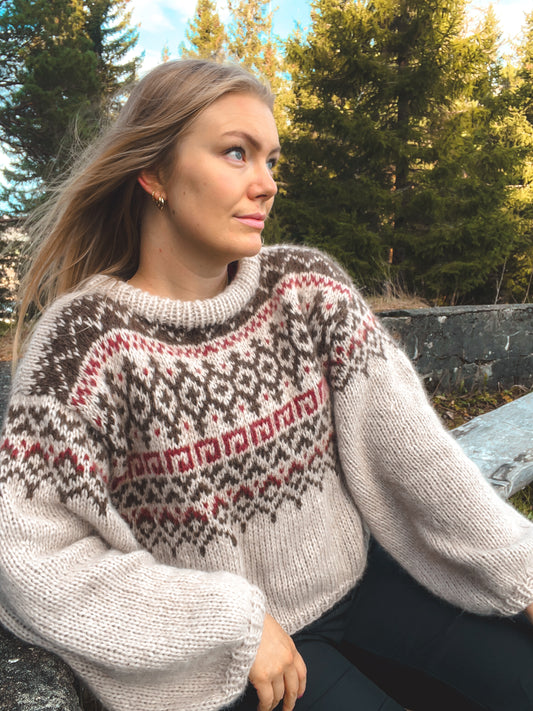 Eira Sweater Oppskrift